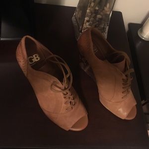 Gianni Bini Brown leather lace up wedges